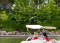 Poza 4 pentru galeria foto FOTO: Bucureștenii se vor putea plimba gratuit cu barca, pe lacul din Parcul Drumul Taberei, de Paște