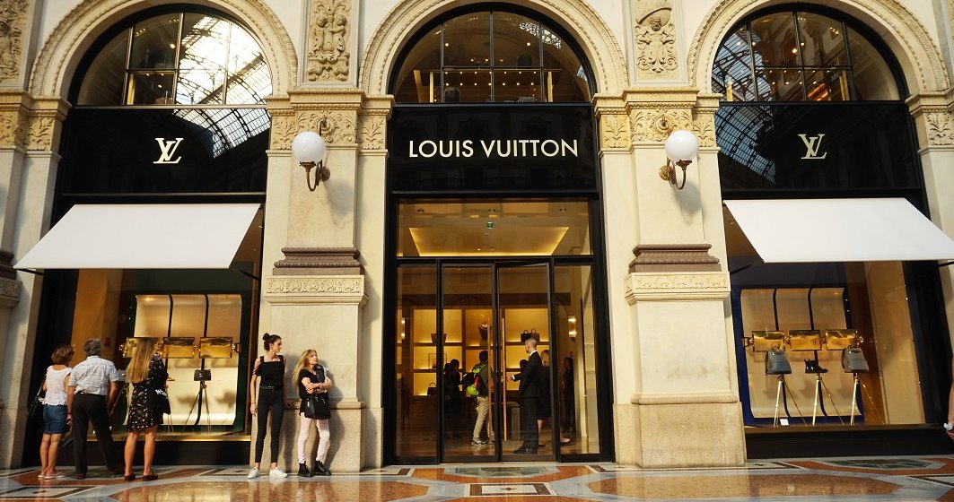 Grupul care detine Louis Vuitton pregateste o platforma blockchain pentru produsele sale de lux: cum va functiona