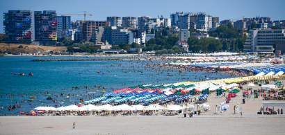 GALERIE FOTO | Mai puțini turiști în Mamaia, un fel de Mykonos al României?...