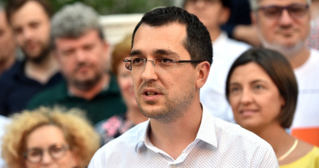 Voiculescu: Nu există un singur loc în Sănătate care să nu fie afectat de politizare