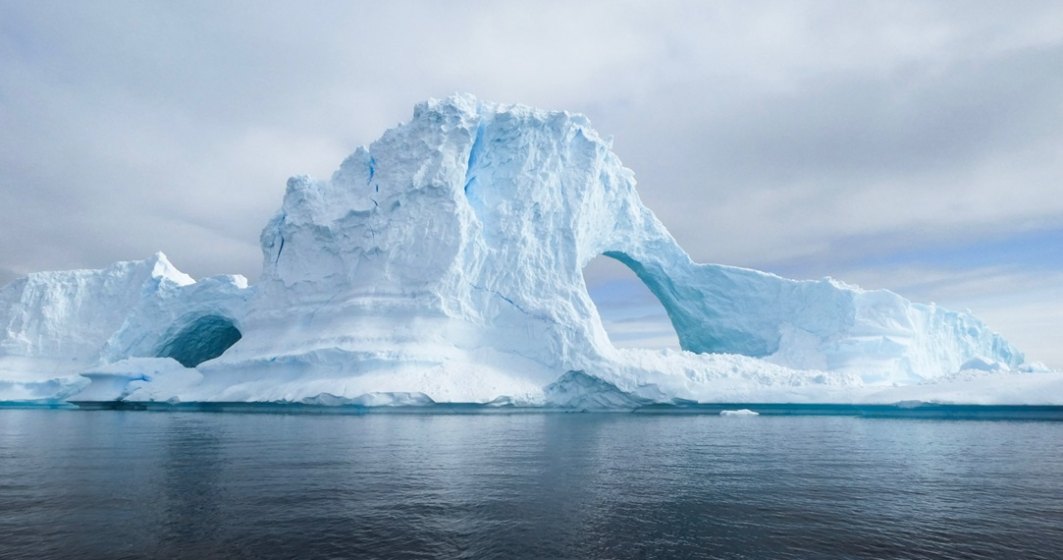 Cel mai mare aisberg din lume s-a pus în mișcare și se îndreaptă spre Oceanul Antarctic
