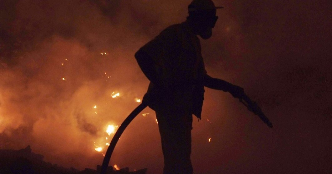 Încă un incendiu de proporții în România: Pompierii din Mureș s-au luptat cinci ore cu flăcările
