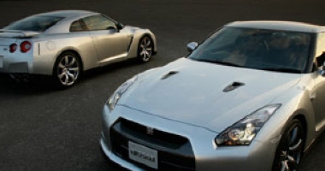 Nissan GT-R, de la egal la egal cu Ferrari si Lamborghini
