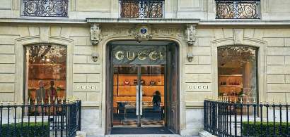 Proprietarul Balenciaga și Gucci a înregistrat vânzări și profit în scădere...