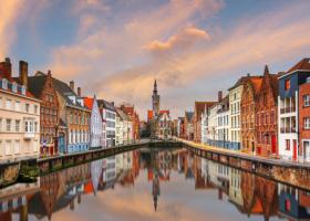Bruges: destinație de un romantism desăvârșit, dar cu prețuri pe măsură. Cât...