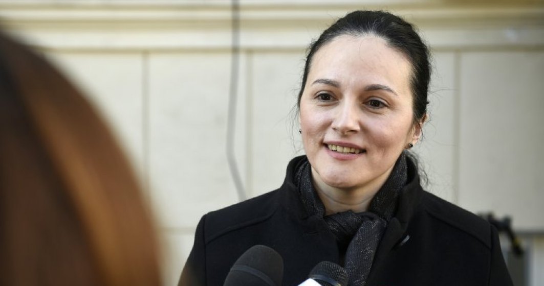 Udrea: Alina Bica nu mai calca in Romania