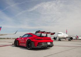 O companie aeriană folosește un Porsche 911 GT3 RS să-și transporte pasagerii...