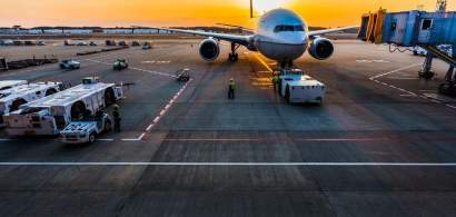 Efectele întârzierilor și anulărilor asupra profiturilor companiilor aeriene...