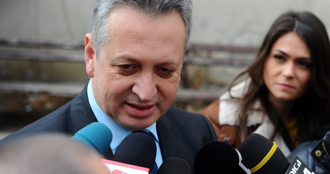 Relu Fenechiu, fostul ministru al Transporturilor, va fi eliberat conditionat la 5 luni de la condamnare. Decizia este definitiva
