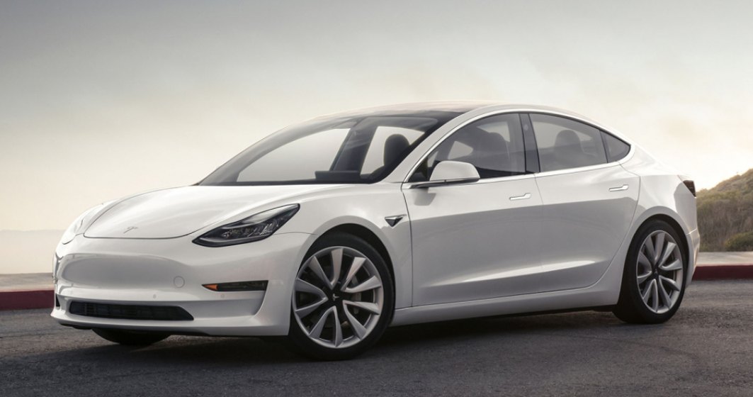 Tesla a livrat primele 30 de masini electrice Model 3