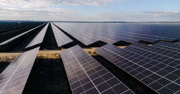 Investiție majoră în energie solară în România: Suntem aproape de finalizarea...