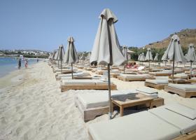 Grecia se revoltă împotriva șezlongurilor de pe plajă. Oamenii, supărați că...