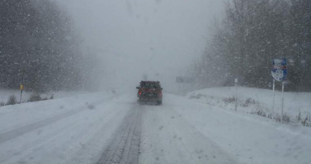 Se circula in conditii de iarna pe Transfagarasan si Transalpina. Traficul rutier este restrictionat noaptea