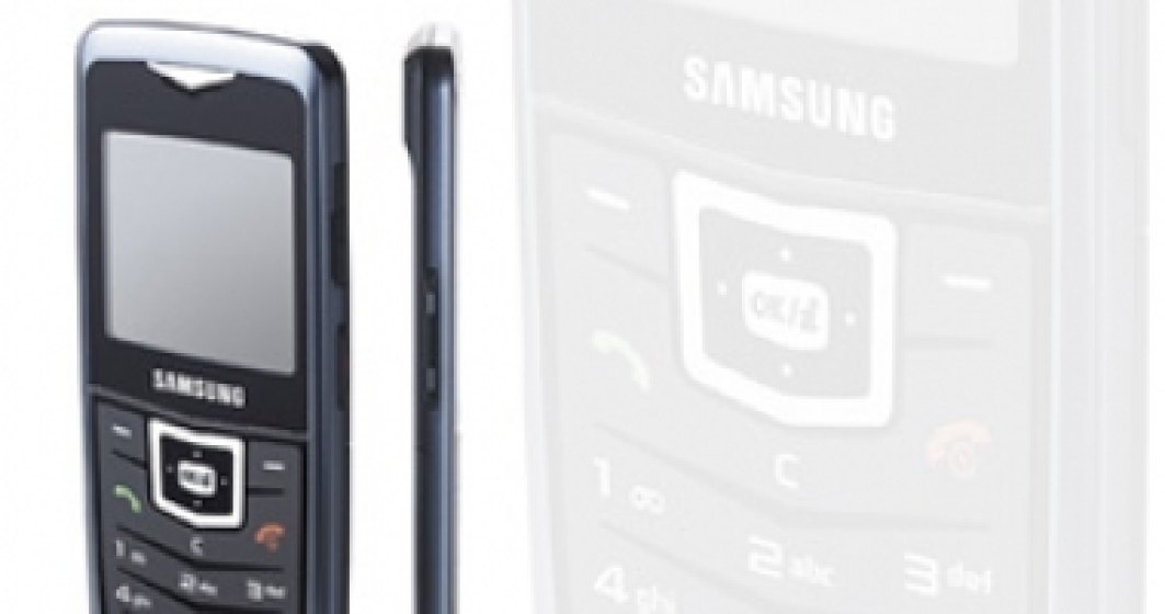 Cel mai subtire telefon din lume: Samsung SGH-U100