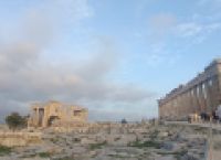 Poza 3 pentru galeria foto Turiștii din întreaga lume au luat cu asalt Acropole. Autoritățile din Grecia au luat noi măsuri pentru evita supraaglomerarea