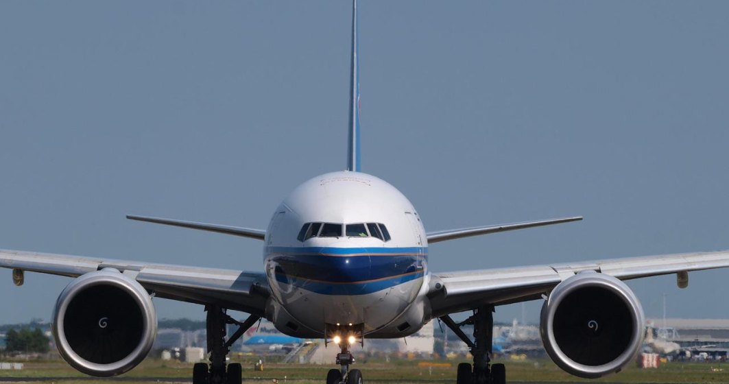 Boeing se laudă cu o comandă pentru 100 de avioane de tip Boeing 737 MAX-10