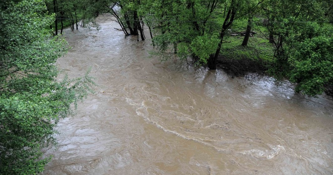 Cîțu: Oamenii afectați de inundații vor primi de mâine bani pentru reconstrucție