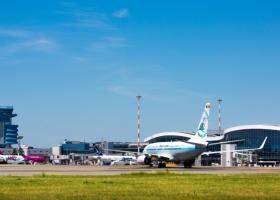 Aterizare de urgență pe Aeroportul Otopeni a unui avion cu 112 pasageri la bord