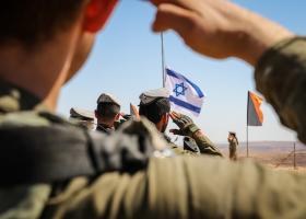 Trupele israeliene s-au angajat în lupte la sol în mai multe locuri în jurul...