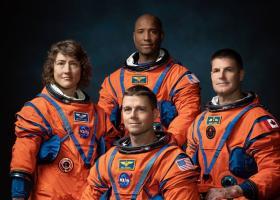 NASA a anunțat cine vor fi prima femeie și primul astronaut de culoare care...