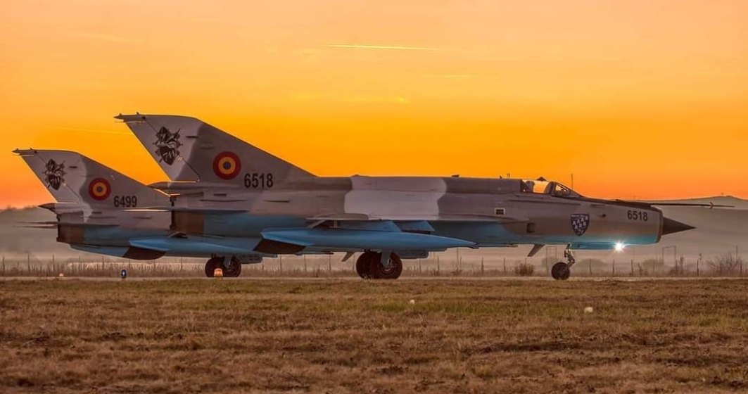 Activităţile de zbor cu aeronavele MiG-21 LanceR din dotarea Forţelor Aeriene Române au fost suspendate, începând de vineri, prin ordin al şefului Statului Major al Apărării, general Daniel Petrescu.