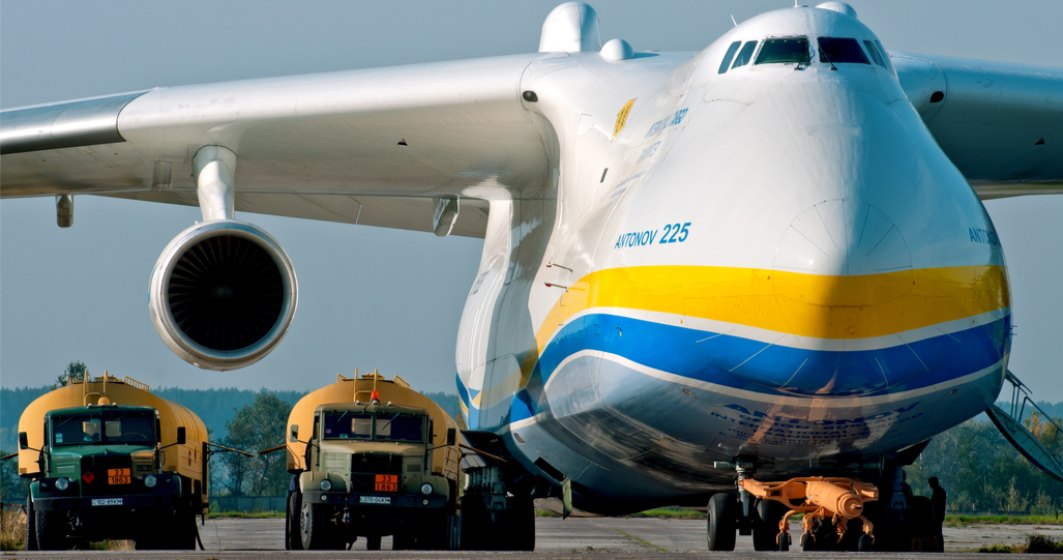 FOTO  Acesta este AN-225, avionul gigant care aterizează azi pe Aeroportul Henri Coandă