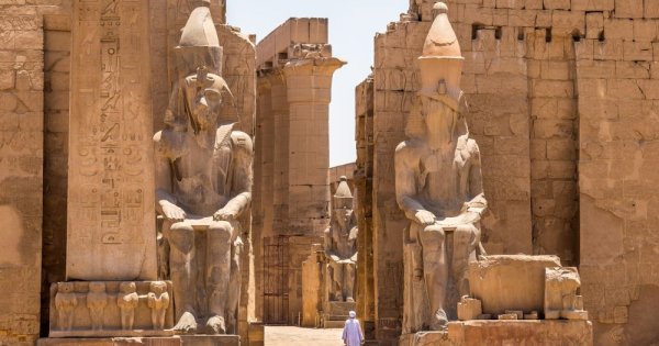Egiptul relanseaza industria turistica: hotelierii din regiunea Marea Rosie...