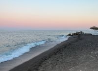 Poza 2 pentru galeria foto [GALERIE FOTO] Cele mai frumoase plaje cu nisip negru din Europa