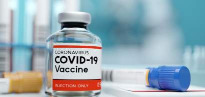 Medicii de familie care merg acasă la pacienți pentru a-i vaccina anti-COVID...