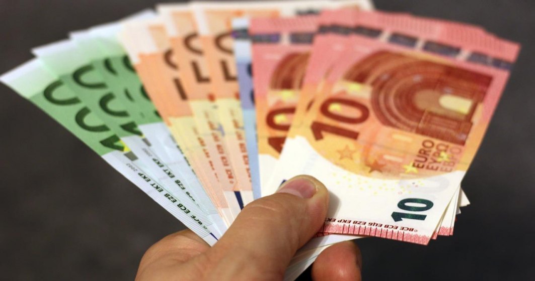 Comisia Europeană: România nu îndeplinește condițile pentru adoptarea monedei euro