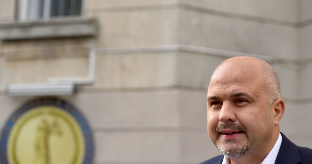 Emanuel Ungureanu (USR) anunta ca va depune la Parchetul General "o sesizare penala" in cazul pacientei arse la Floreasca