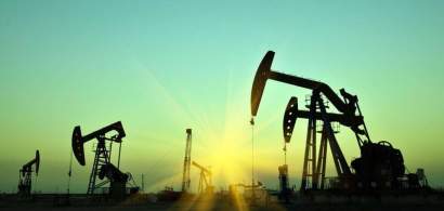 Decizia de scădere a producției de petrol, menținută de statele din OPEC+