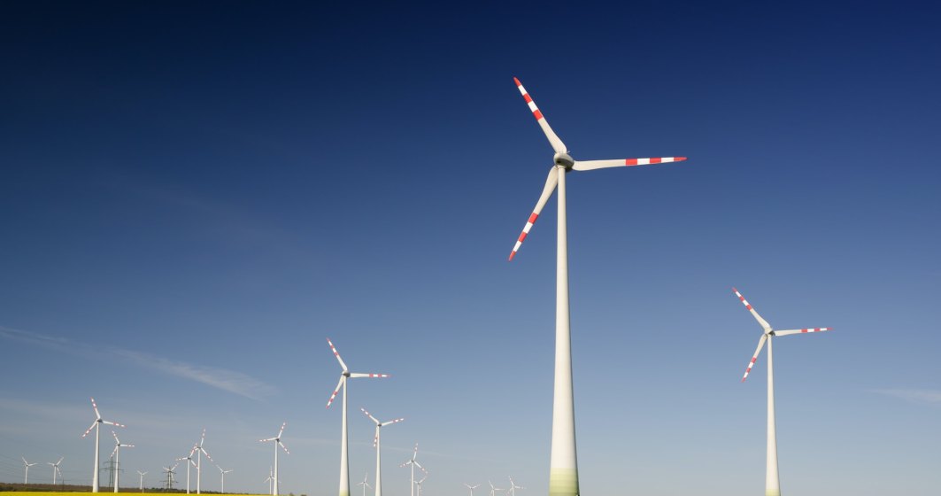 Grecii care au preluat activele Enel România cumpără și parcul eolian al Lukoil din Dobrogea