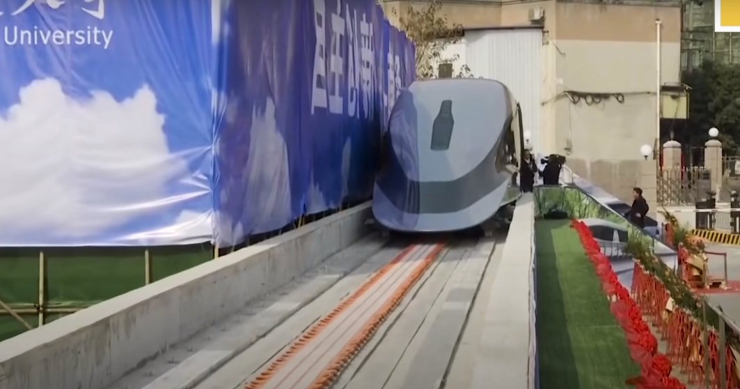 China a prezentat un prototip de tren care merge de aproximativ zece ori mai rapid decât viteza medie a trenurilor CFR