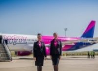 Poza 2 pentru galeria foto Wizz Air schimba imaginea vizuala dupa 11 ani. Un party in avion a celebrat noul livery