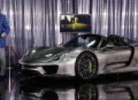 Poza 4 pentru galeria foto Tiriac a dat 860.000 euro pe un Porsche hibrid