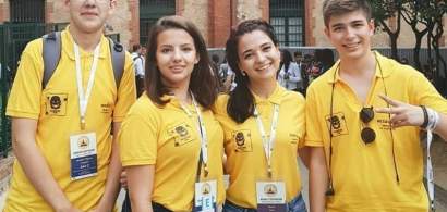 Trei elevi din Bucuresti s-au calificat la Turneul Campionilor World...