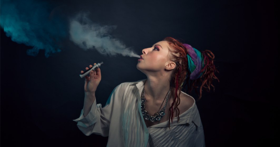 STUDIU: Țigările electronice nu sunt la fel de eficace pentru a te lăsa de fumat ca guma de mestecat și alți înlocuitori ai nicotinei