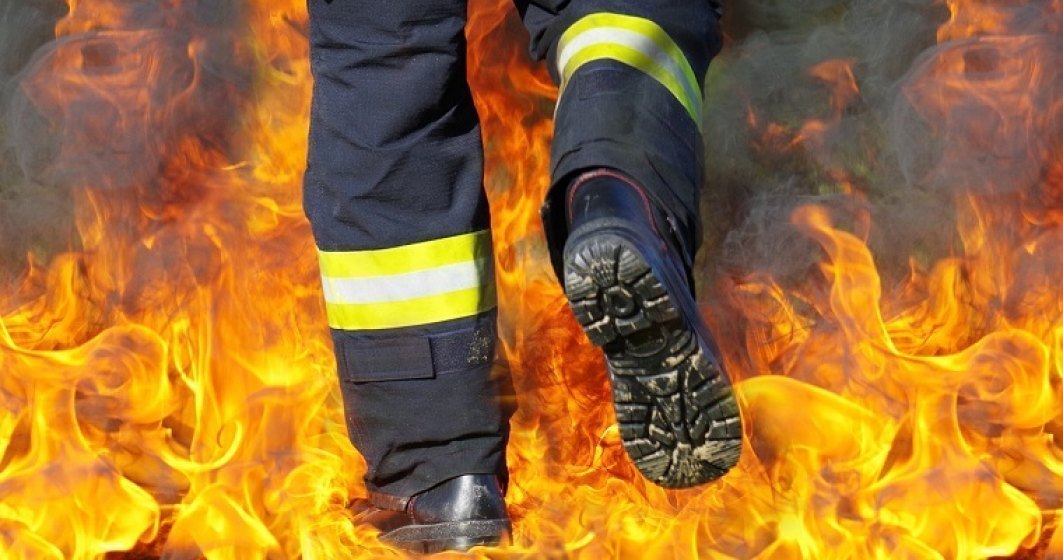 Incendiu la un hotel din Mamaia: 30 de persoane au fost evacuate