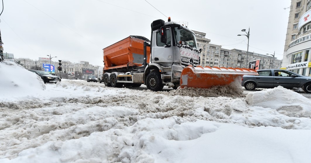 Primaria Bucuresti anunta ca este pregatita cu utilaje si material antiderapantpentru ninsori