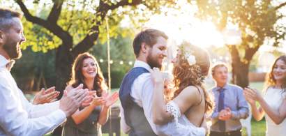 Lege: Căsătoria civilă se va putea încheia și în grădini publice, parcuri,...