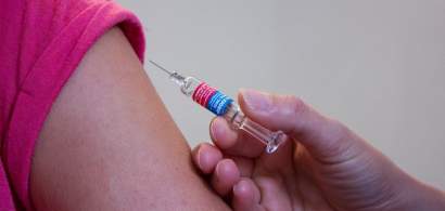 Un nou vaccin pentru România: Vaccinul AstraZeneca a fost aprobat de Uniunea...