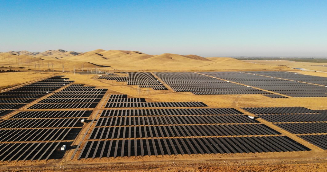 Ferme solare de apă în Dubai: Cea mai nouă inovație pentru colectarea apei