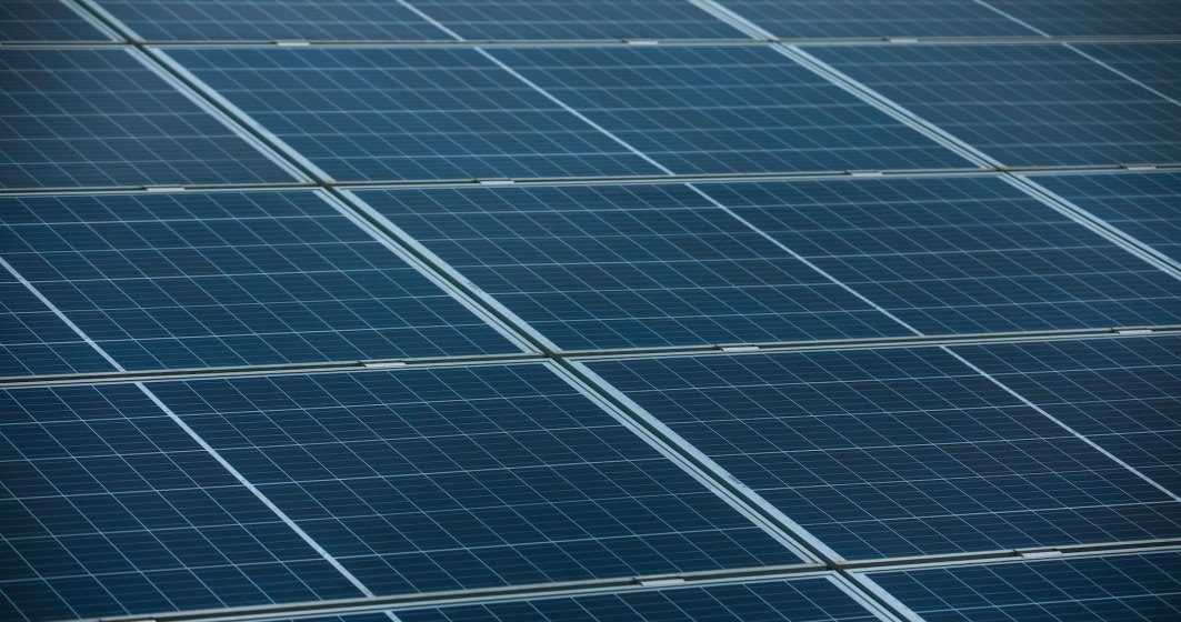 Libra Internet Bank finanțează cu 8 milioane de euro construcția unui parc fotovoltaic