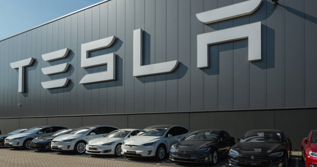 Situație neobișnuită: Fabrica Tesla din Germania, obligată să-și întrerupă activitatea după un atac al activiștilor de mediu