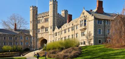 Universitatea Princeton oferă 16 cursuri online gratuite