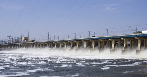 INFOGRAFIC INTERACTIV | Cifrele Hidroelectrica în ultimii 10 ani: de la...