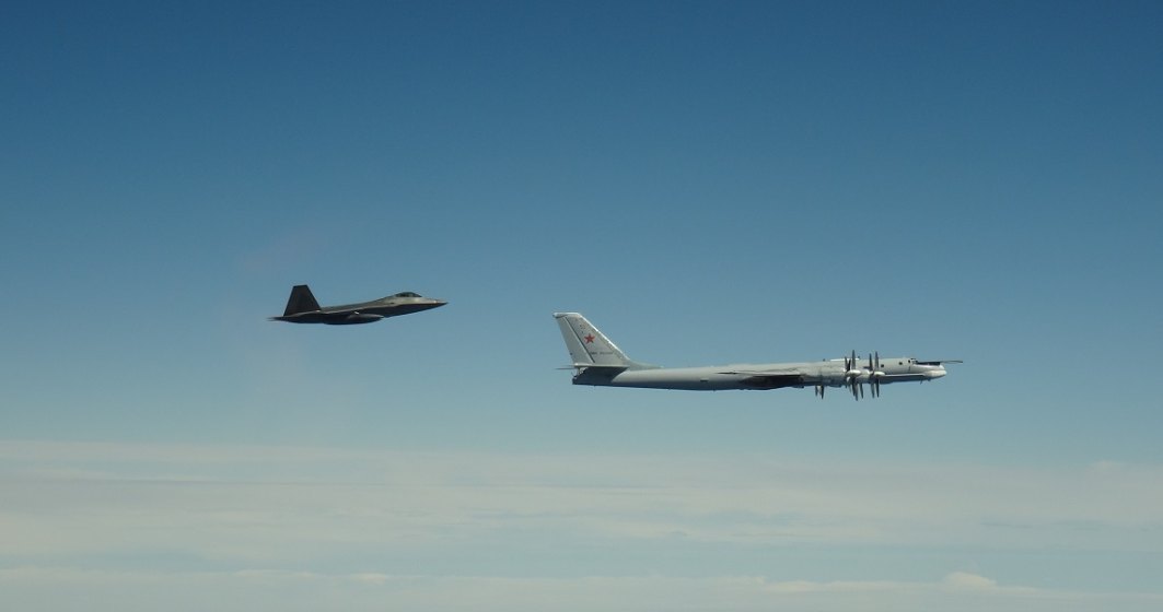 Bombardiere rusești, interceptate de aviația americană în apropiere de Alaska