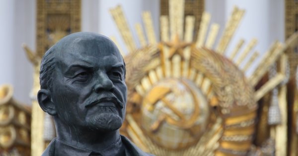 Un rus beat a încercat să fure trupul îmbălsămat al lui Lenin