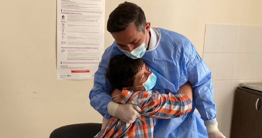 Valeriu Gheorghiță a vaccinat românii din locul său natal